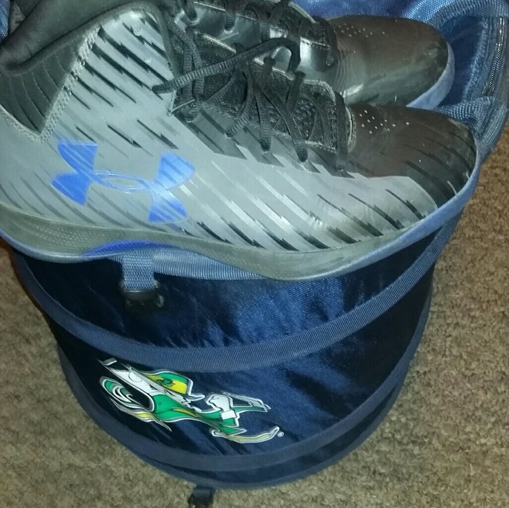 Mens underarmour shoes